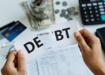 cara melunasi hutang dengan gaji pas-pasan.