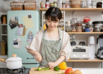 Tips hemat ibu rumah tangga.