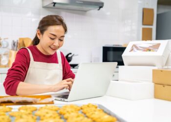 Penghasilan tambahan dari internet.