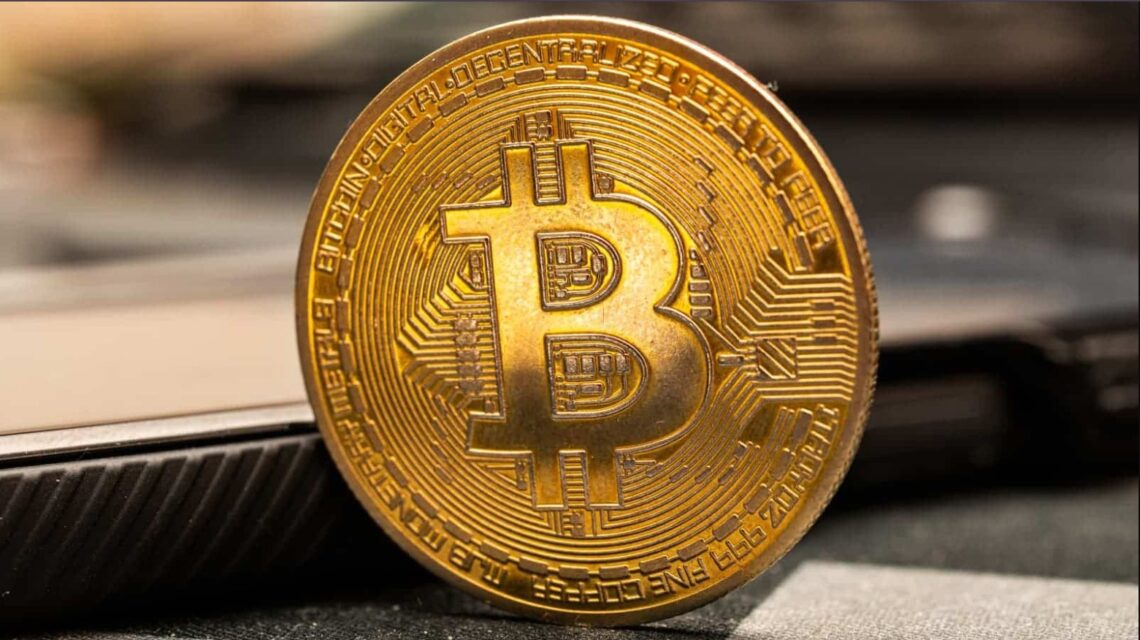 Cara kerja crypto bitcoin dan pengertiannya dalam investasi.