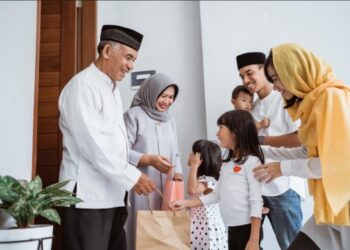 Tips mengatur keuangan di usia 40 an.