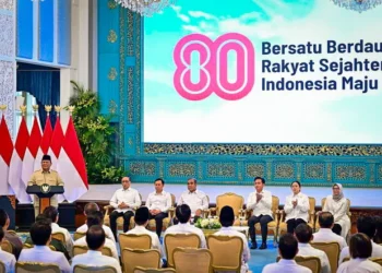 pak prabowo dan logo hut ri 80
