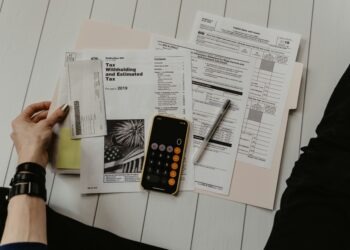 Pajak Bunga Deposito 20 Persen Dihitung dari Mana (Foto: unsplash/Kelly Sikkema)