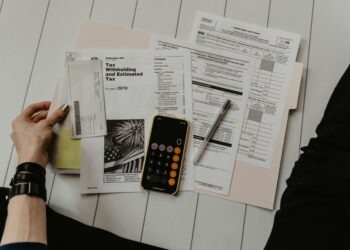 Pajak Bunga Deposito 20 Persen Dihitung dari Mana (Foto: unsplash/Kelly Sikkema)
