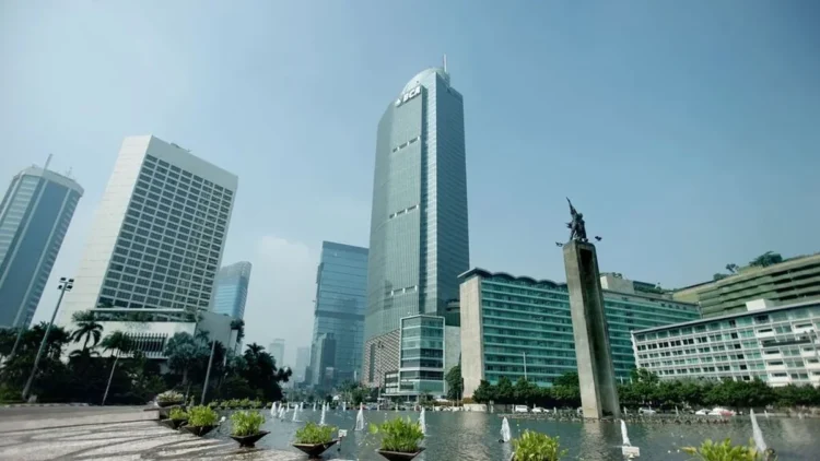Menara BCA di kawasan Bundaran HI Jakarta