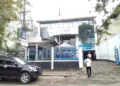 Kantor Cabang Pembantu BCA Kebumen dengan papan logo BCA dan papan ATM BCA di depan gedung