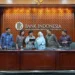 Dewan Gubernur Bank Indonesia di ruang konferensi pers hasil RDG