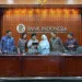 Dewan Gubernur Bank Indonesia di ruang konferensi pers hasil RDG